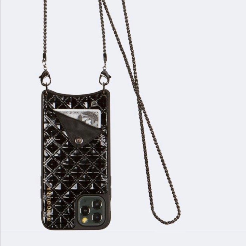 Bandolier Sheila Pyramid Crossbody Blk for 8 plus